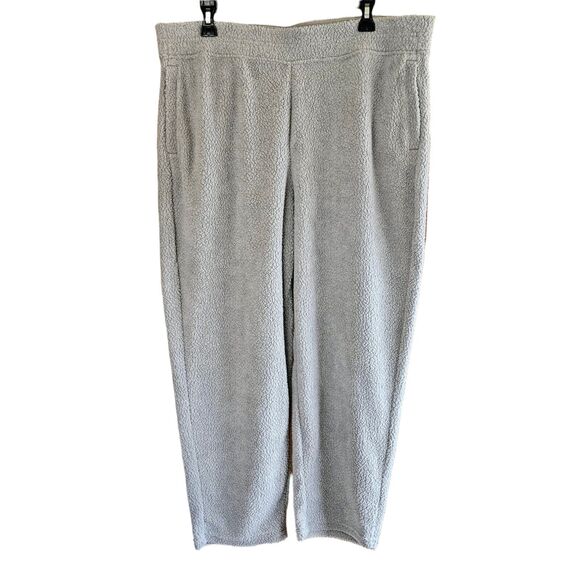 Patagonia Women's Shearling Crops Size XL Sweatpants Salt Grey NWT - Picture 1 of 5